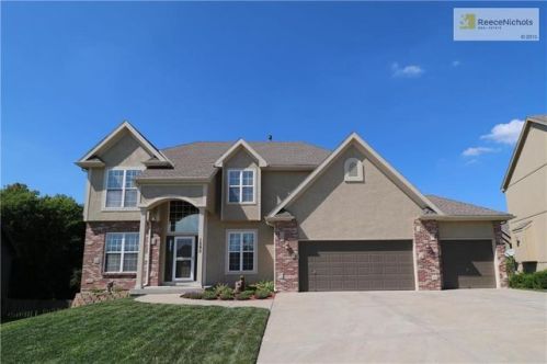 1590 Bernadine Dr, Liberty, MO 64068-1491