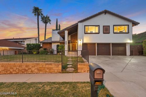 5247 Dantes View Dr, Calabasas, CA 91301-2313