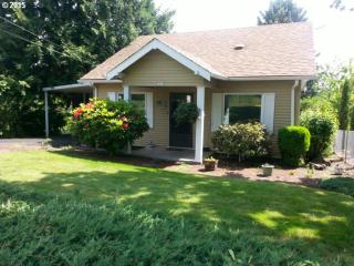 2422 6th Ave, Camas, WA 98607-2517