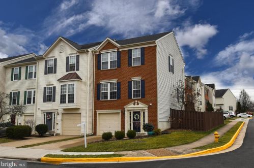 15073 Gaffney Cir, Gainesville, VA 20155-4889