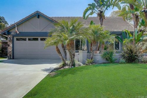 7430 Solano St, Carlsbad, CA 92009-7527