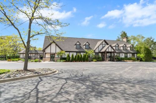 3036 Bennett Dr, Naperville IL  60564-5173 exterior