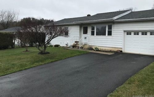 45 Dan Parker Dr, Waterbury, CT 06704-2118