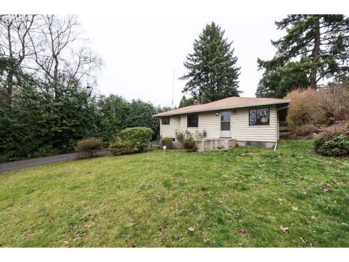 3425 King Rd, Portland, OR 97222-6581