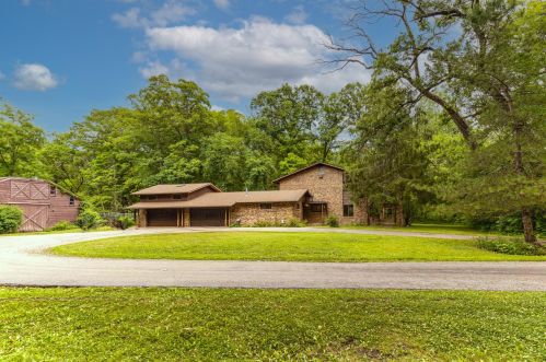 3100 Orange Brace Rd, Bannockburn, IL 60015-3728