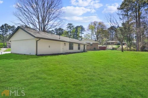 3417 Collier Ct, Atlanta GA  30331-1510 exterior