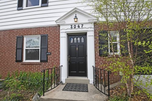 3047 Alpine Ter, Cincinnati OH  45208-2924 exterior