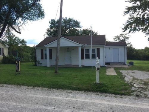 15854 Victory Ln, Elmira, MO 64062-8252