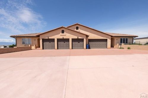 677 Song Sparrow Dr, Pueblo, CO 81007-6059