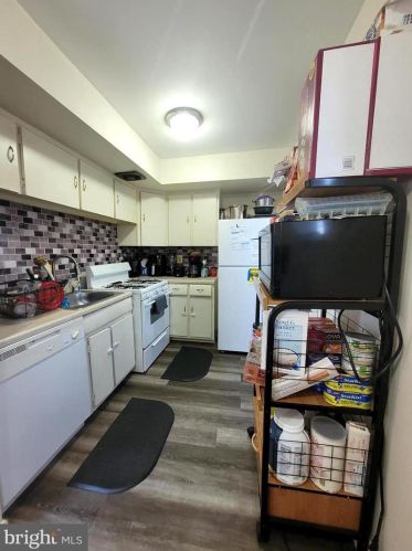 8202 Ditman St, Philadelphia PA 19136-2814 exterior