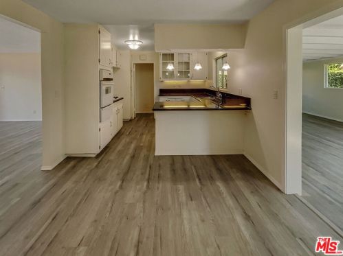 624 Hilda St, Anaheim CA  92806-4305 exterior