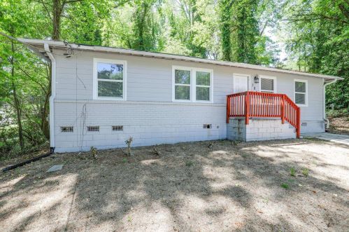 180 Glenrose Cir, Atlanta GA  30354-2376 exterior