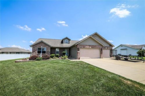 416 Miller Ave, Hamel, IL 62046-1067