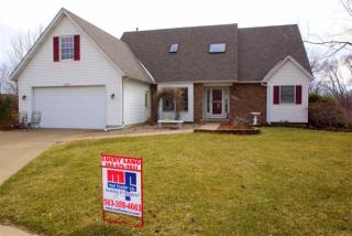 5702 Jessica Ct, Davenport, IA 52807-2986