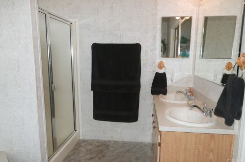 54 Maple Via, Anaheim CA  92801-1036 exterior