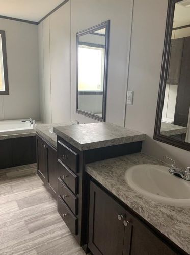 101 Bowie St, Nocona TX 76255-2204 exterior