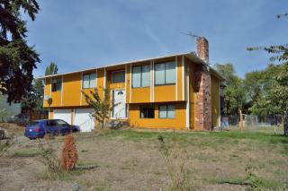 811 140th St, Tacoma, WA 98444-3309