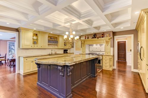 6116 County Line Rd, Willowbrook IL  60527-5719 exterior