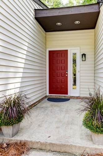 168 Snow Ln, Lexington, SC 29073-9454