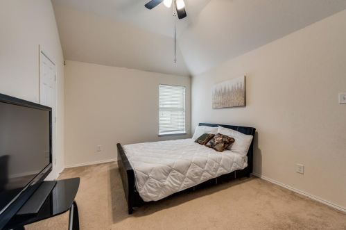 1500 Grassy View Dr, Fort Worth TX  76177-7550 exterior