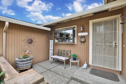 432 Ridgefarm Dr, San Jose, CA 95123-4259
