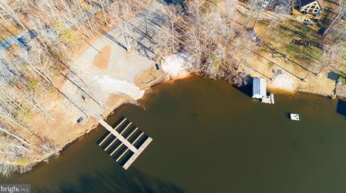 194 Privacy Rd, Bumpass, VA 23024-4720