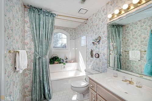 100 Wexford Ct, Stockbridge GA  30281-6307 exterior