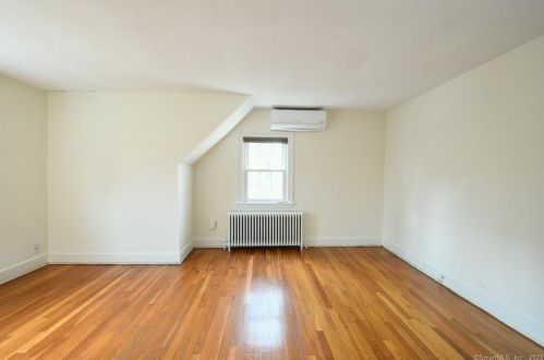 53 Flagler Ave, Cheshire CT  06410-2201 exterior