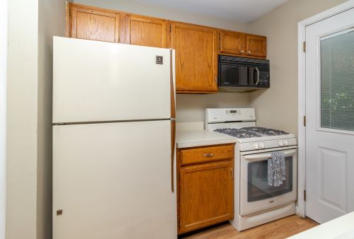249 Fairfield Ct, Palatine, IL 60067-8654