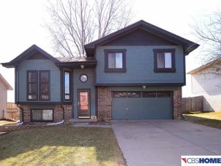 15233 Robin Dr, Omaha, NE 68138-3342