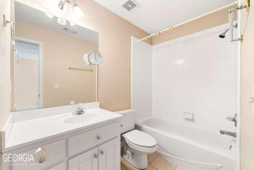 165 Fieldsborn Ct, Atlanta GA  30328-1039 exterior