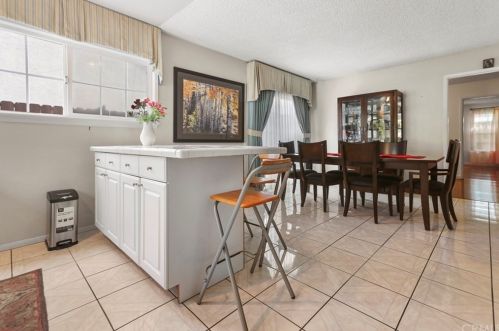 2326 Moore Ave, Santa Ana CA 92704-6639 exterior