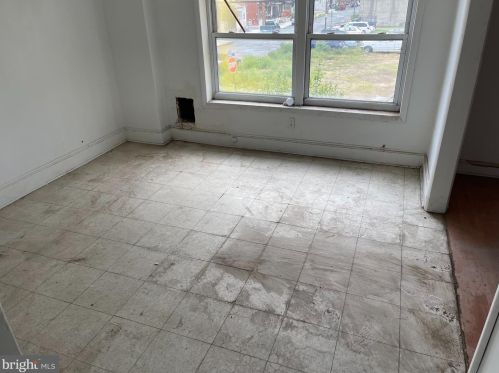 701 9 St, Camden NJ 08102-1721 exterior