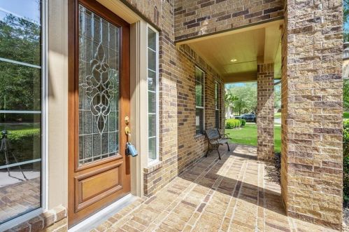 1932 Graystone Hills Dr, Conroe TX  77304-2332 exterior