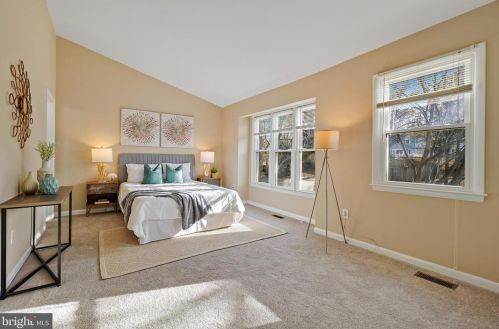 9048 Saffron Ln, Silver Spring MD 20901-4272 exterior