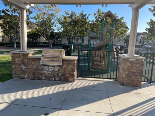 2660 Madison Cir, Anaheim CA  92801-4954 exterior