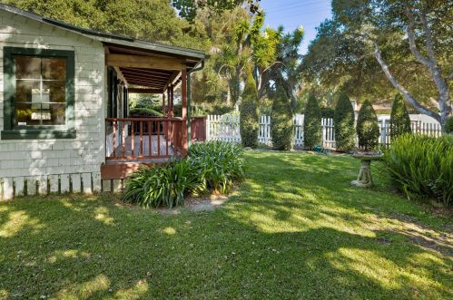 1404 School House Rd, Santa Barbara, CA 93108-1238