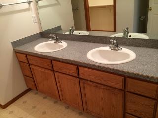 2075 Chase Loop, Albany OR  97321-7576 exterior