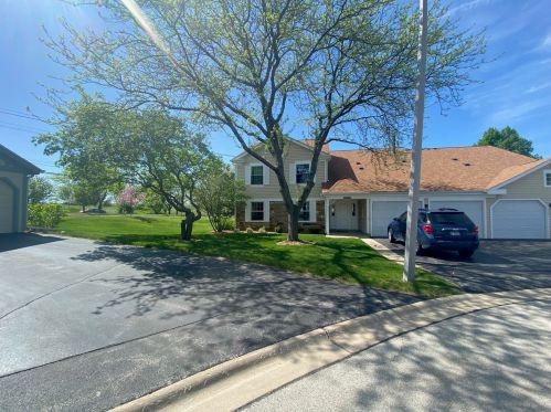 224 Thornapple Ct, Buffalo Grove, IL 60089-6797