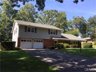 1371 Stafore Dr, Bethlehem PA  18017-1630 exterior