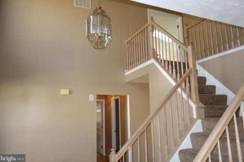 6885 Caravan Ct, Columbia MD  21044-4074 exterior