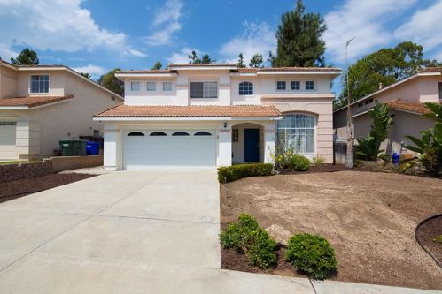 2203 Baxter Canyon Rd, Vista, CA 92081-8331