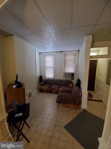 2537 Douglas St, Philadelphia, PA 19132-2902