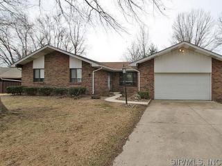 209 Britanna Dr, Belleville, IL 62226-3025
