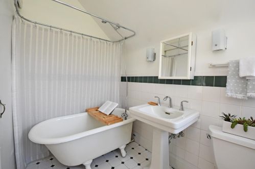 3620 Heekin Ave, Cincinnati OH 45208-4416 exterior