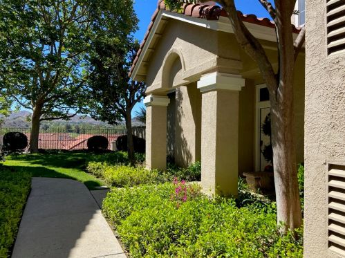 630 Ivywood Ln, Simi Valley, CA 93065-7690