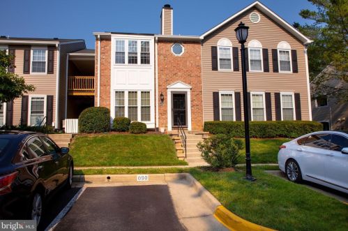 7714 Lexton Pl, Springfield VA  22152-3831 exterior