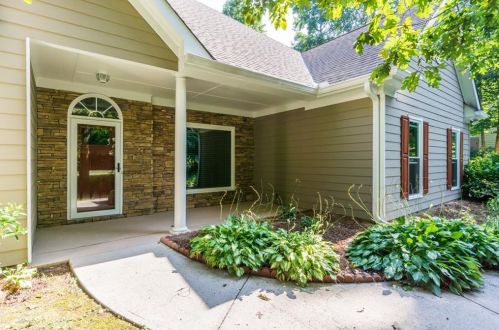 203 Brights Way, Dawsonville, GA 30534-9500