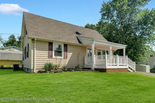 49 Pennsylvania Ave, Jackson Twp, NJ 08527-1525