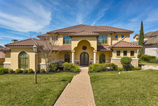 109 Neville Wood Ct, Austin, TX 78738-1712